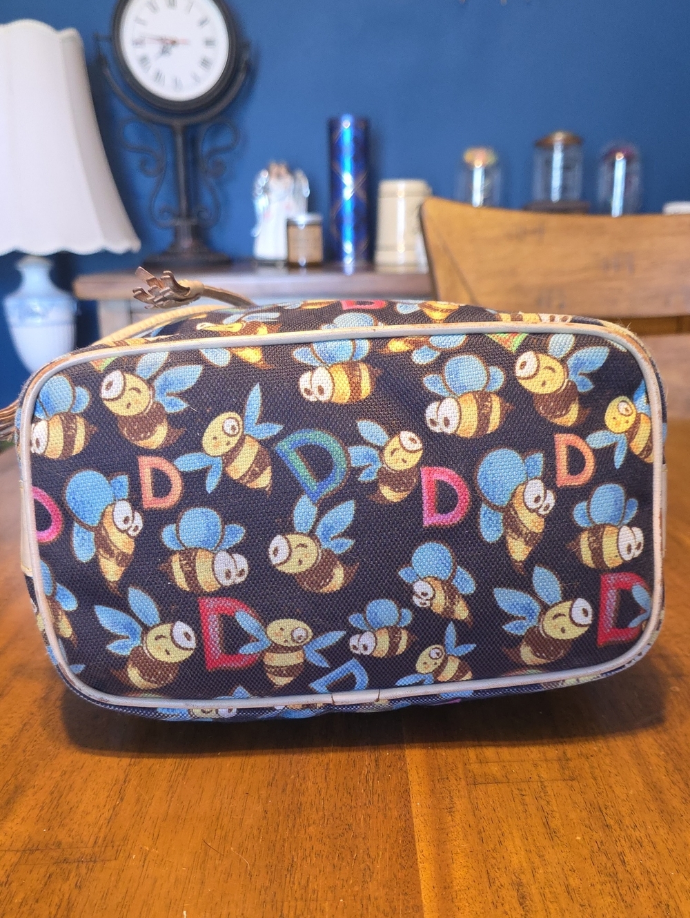 Dooney & Bourke  Bee Print Drawstring Shoulder Bag Rare - Picture 5 of 16